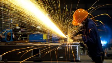 Qué pide la UIA para que la industria despegue