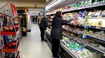 ¿Bajar la inflación o acelerar el crecimiento?: el debate detrás de la derrota electoral y la crisis de gabinete