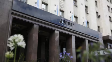 La recaudación tributaria subió el 1% en diciembre y 2024 cerró con una caída del 5,5% en términos reales