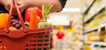 Una familia tipo necesitó $1.128.398 en junio para no ser pobre